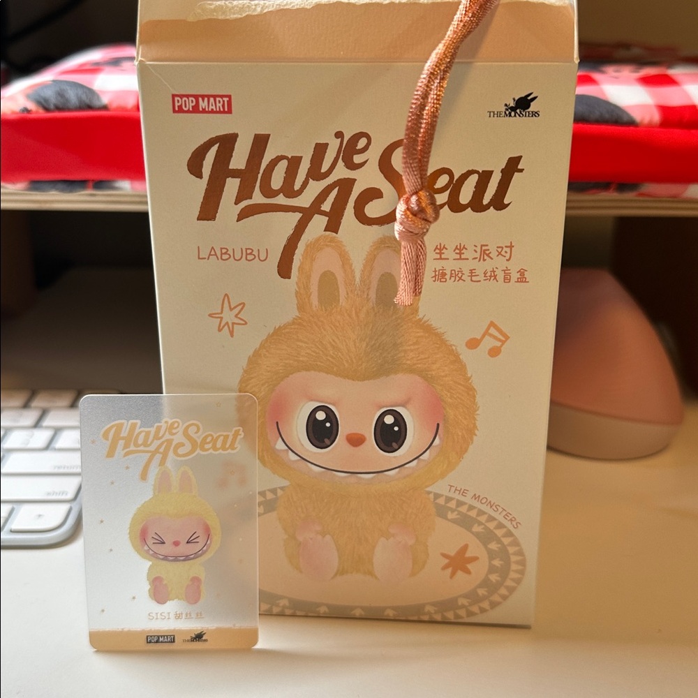 Pop Mart Labubu 'Have A Seat' Vinyl Plush Pendant - SISI